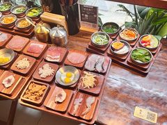 -银米·云南传统过桥米线(双廊黑金冠店)