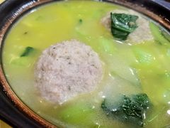 蟹粉狮子头-溱湖八鲜菜馆