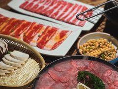 -明洞阿姨·韩式酱蟹烤肉·创意料理(三元桥店)