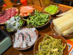 -黔有有贵州酸汤夺夺粉火锅(五味十字店)