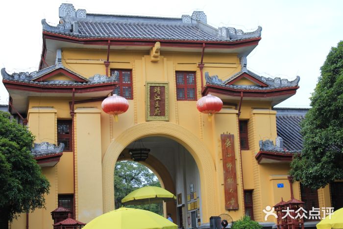 桂林独秀峰王城景区图片