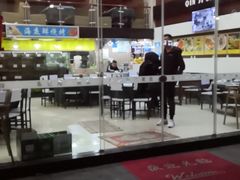 -覃记海鲜美食餐厅