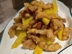 黄桃山楂咕咾肉-魔鬼牛蛙小厨•烤鱼•龙虾(上马墩光华时代店)