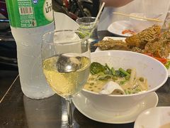 -J Daeng Seafood
