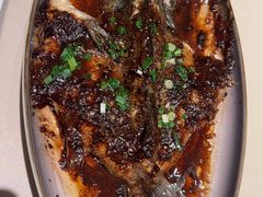 -八府香鸭·啫啫煲(华山路店)