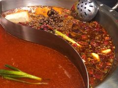 -沸炉重庆老火锅(军事博物馆店)