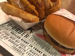 -FATBURGER 特富客汉堡(外交公寓店)