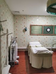 -东方凯丽·美容抗衰会所·菲比店