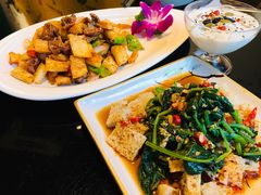 -木卡买提新疆餐厅·清真(新里海顿公馆店)