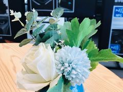 -上海宝信宝马4S店