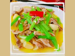 -鲁朗纳麦石锅鸡庄园