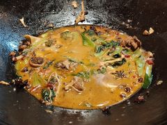 -每食每刻·皖北新民地锅鸡