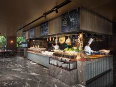 -华邑酒店·鲜艳全日自助餐厅