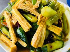 素拼-佰运猪蹄(高陵店)