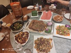 -白氏兄弟烧烤(中赢广场店)