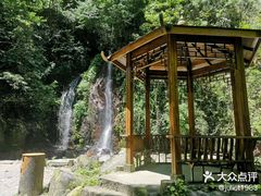 -西岭雪山大飞水景区