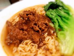 沙茶牛肉公仔面-敏华冰厅(天河城店)