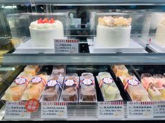 -红宝石·鲜奶小方·海派西点房(联洋店)