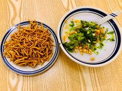 -正南齐北·老街糯米团(洪崖洞店)