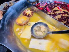 -湊湊火锅·茶憩(新中关购物中心店)