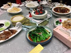 -天下春花园酒店(大东店)