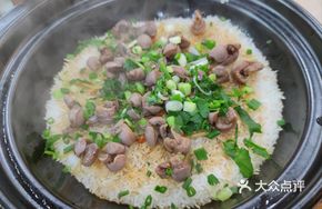 Pigeon and Kidney Clay Pot Rice