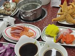 -四囍码头海鲜烧烤自助火锅(外滩南京东路悦荟广场店)
