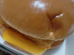 麦香鱼肉汉堡-麦当劳(保利广场店)