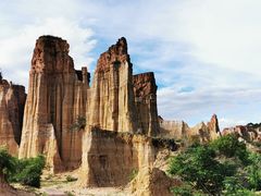 -元谋浪巴铺土林景区