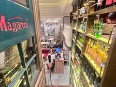 -玛格萝妮比萨屋(四平店)