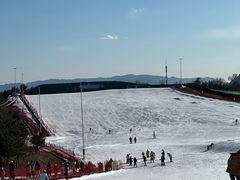 -华彬猛犸滑雪场
