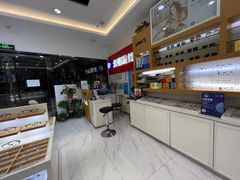 -光明眼镜·蔡司授权(九亭U天地店)