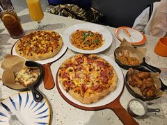 -必胜客(WOW中央公园店)