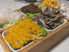 -煲王粤菜餐厅(中侨中心店)