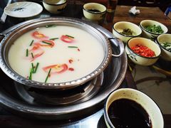 养生清汤锅-颜氏双江清水鱼一养身火锅(磁器口店)