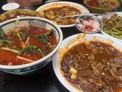 -曾氏肥肠馆(凯瑞雅居店)