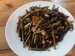 炒山野菜-可心烤鱼