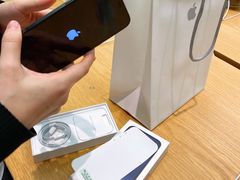 -Apple零售店(深圳益田假日广场店)