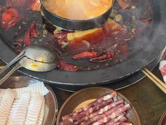 -黄潇洒老火锅(九眼桥宏济巷店)