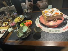 -菌自由丨野生菌火锅特色庭院餐厅(丽江古城店)