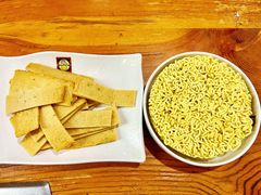 辛拉面-喇喇排骨火锅·传统韩式脊骨汤(望京西园总店)