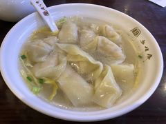 刀鱼馄饨-老半斋(福州路店)
