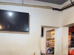 -渝嘴小老弟老火锅(华新村店)