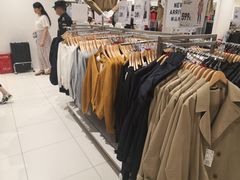 -优衣库(郑州二七万达广场店)