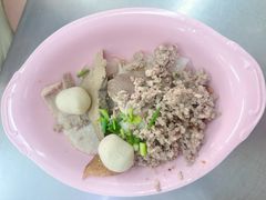 鱼蛋干细米粉-榮泰米粉湯(Left Shop)