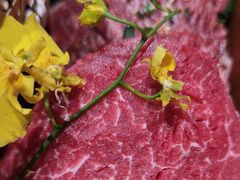 -山川小町·极番烧肉(新地假日广场店)