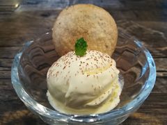 曲奇配冰淇淋球-HIGH FIVE哈福手工汉堡(桂林路店)