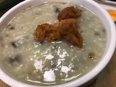 皮蛋瘦肉粥-台北楚楚园馅饼粥(虹桥南丰城店)