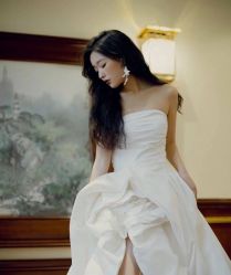 -纯色时光婚纱艺术馆WHITE