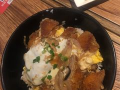 厚切猪排盖饭-玛格萝妮(汇智国际商业中心店)